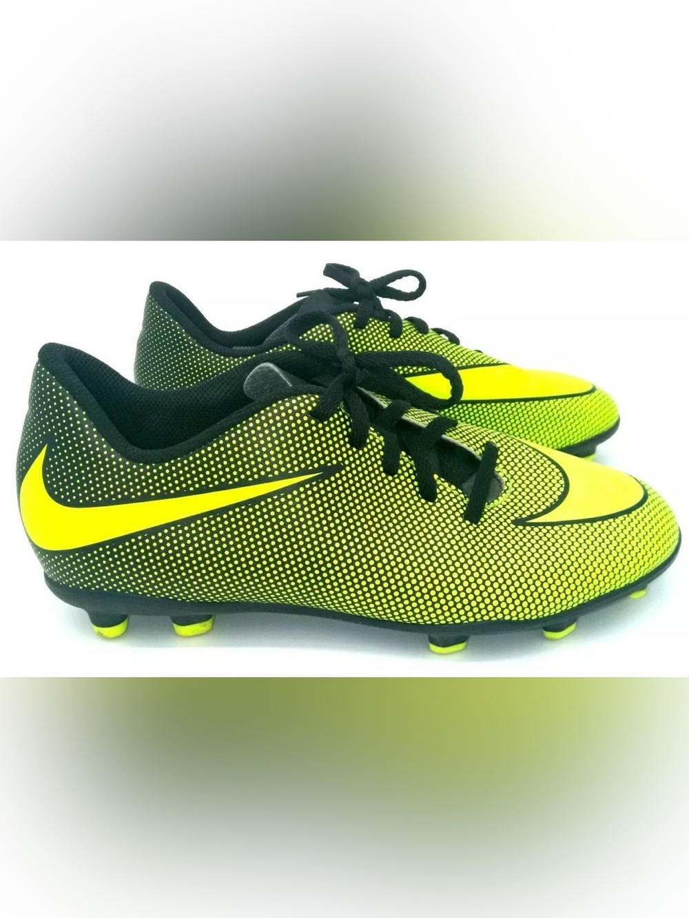 Nike Kids Yellow and Black Soccer Cleats